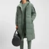 Lange Daunenjacke mit wasserabweisender Ausrüstung Lange Daunenjacke mit wasserabweisender Ausrüstung