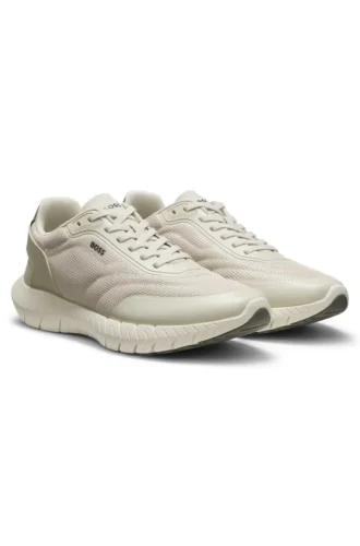 Laufschuhe mit Lederbesatz