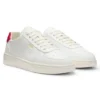 Ledersneaker mit goldfarbenem Logo