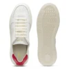 Ledersneaker mit goldfarbenem Logo