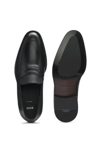 Loafer aus Leder mit strukturierter Zunge
