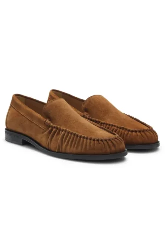 Loafer aus Wildleder mit Rüschen