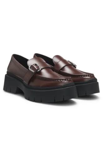 Loafer mit Schnallenriemen