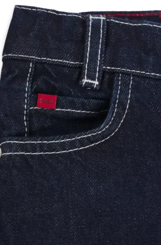 Locker sitzende Kinderjeans aus blau gewaschenem Denim