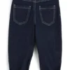 Locker sitzende Kinderjeans aus blau gewaschenem Denim Locker sitzende Kinderjeans aus blau gewaschenem Denim