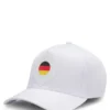 Logo-Cap aus glänzendem Twill mit Abzeichen in Nationalfarben Logo-Cap aus glänzendem Twill mit Abzeichen in Nationalfarben