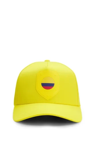 Logo-Cap aus glänzendem Twill mit Abzeichen in Nationalfarben