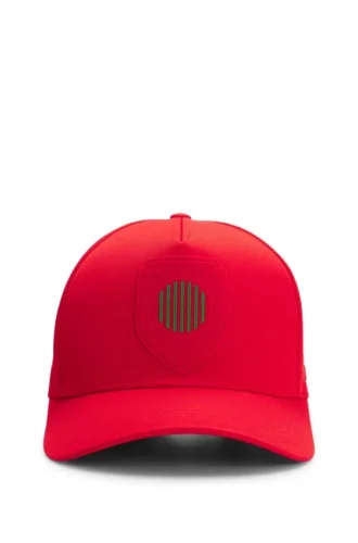 Logo-Cap aus glänzendem Twill mit Abzeichen in Nationalfarben