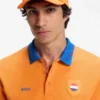 Logo-Cap aus glänzendem Twill mit Abzeichen in Nationalfarben Logo-Cap aus glänzendem Twill mit Abzeichen in Nationalfarben