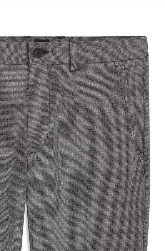 Melierte Slim-Fit-Hose aus Stretch-Dobby Melierte Slim-Fit-Hose aus Stretch-Dobby