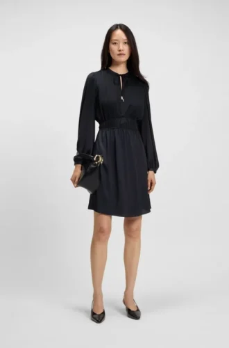 Minikleid mit Raffungen aus Crinkle-Satin