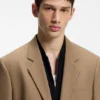 Modern geschnittener Anzug aus Performance-Stretch-Twill