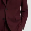 Modern geschnittener Anzug aus Performance-Stretch-Twill
