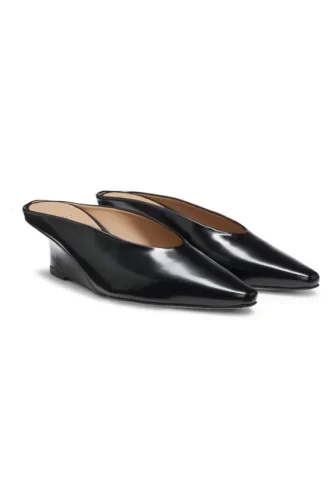 Mules mit Keilabsatz aus Leder