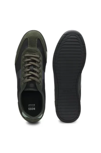 Niedrige Sneaker mit strukturierten Einsätzen