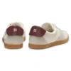 Niedrige Sneaker mit Wildlederbesatz