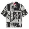 Oversize-Hemd mit Print und Camp-Kragen Oversize-Hemd mit Print und Camp-Kragen