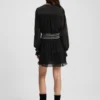 Plisseekleid mit gesmoktem Bund