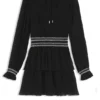 Plisseekleid mit gesmoktem Bund