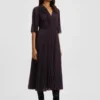 Plisseekleid mit Smok-Detail am Bund