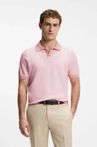Polo aus Baumwollmischgewebe mit horizontalen Streifen.