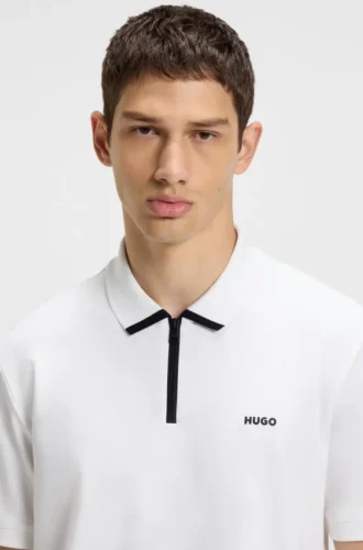 Polohemd mit Kontrastlogo aus Baumwollpiqué