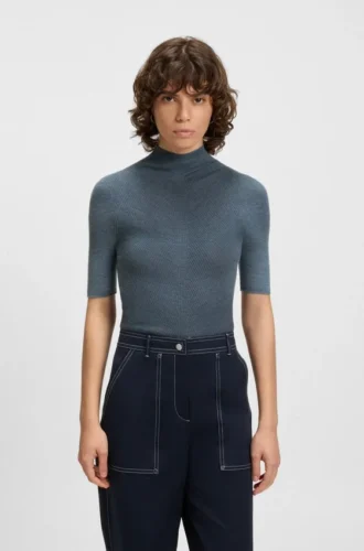 Pullover aus Schurwolle mit Stehkragen
