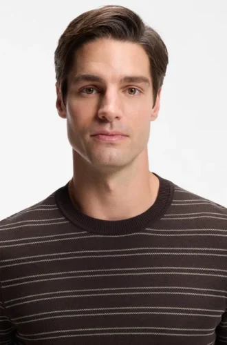 Pullover mit horizontalen Streifen aus einer Baumwollmischung