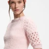 Pullover mit offen gestrickten Ärmeln