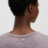 Pullover mit V-Ausschnitt aus italienischem Garn