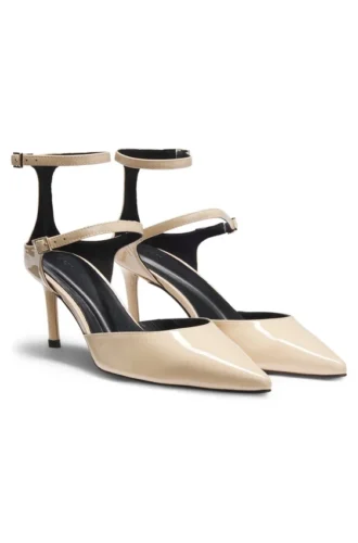 Pumps mit Riemchen aus Lackleder