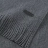 Raschel-Strickschal aus Schurwolle