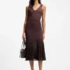 Rippgestricktes Kleid mit transparenten Plissees