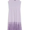 Rippgestricktes Kleid mit transparenten Plissees