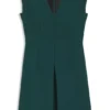 Ärmelloses Kleid mit Falte vorne