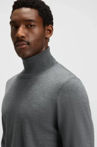 Rollkragen-Pullover aus Merinowolle in schmaler Passform
