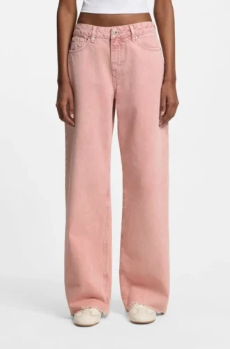 Rosa, locker sitzende Jeans aus festem Denim