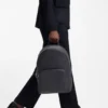 Rucksack aus italienischem Leder mit geprägtem Logo