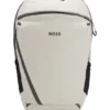 Rucksack aus Kunstleder mit reflektierenden Details