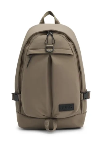 Rucksack mit 3D-Gummi-Logo-Patch