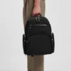 Rucksack mit mehreren Fächern und Lederbesatz