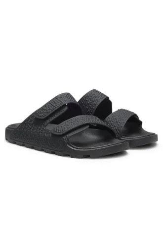Sandalen mit Monogramm und Klettverschluss