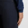 Schmal geschnittene Hose aus Baumwollmisch-Twill