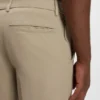 Schmal geschnittene Hose aus einer Stretch-Baumwollmischung Schmal geschnittene Hose aus einer Stretch-Baumwollmischung