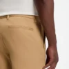 Schmal geschnittene Hose aus einer Stretch-Baumwollmischung