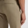Schmal geschnittene Hose aus einer Stretch-Baumwollmischung