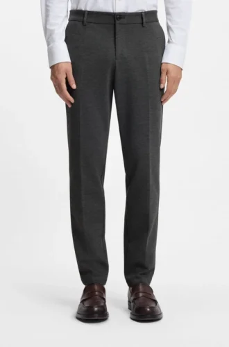 Schmal geschnittene Hose aus Performance-Stretch-Material