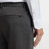 Schmal geschnittene Hose aus Performance-Stretch-Material