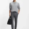 Schmal geschnittene Hose aus Stretch-Baumwolle mit Dobby-Muster Schmal geschnittene Hose aus Stretch-Baumwolle mit Dobby-Muster