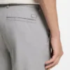 Schmal geschnittene Hose aus Stretch-Baumwolle mit Dobby-Muster